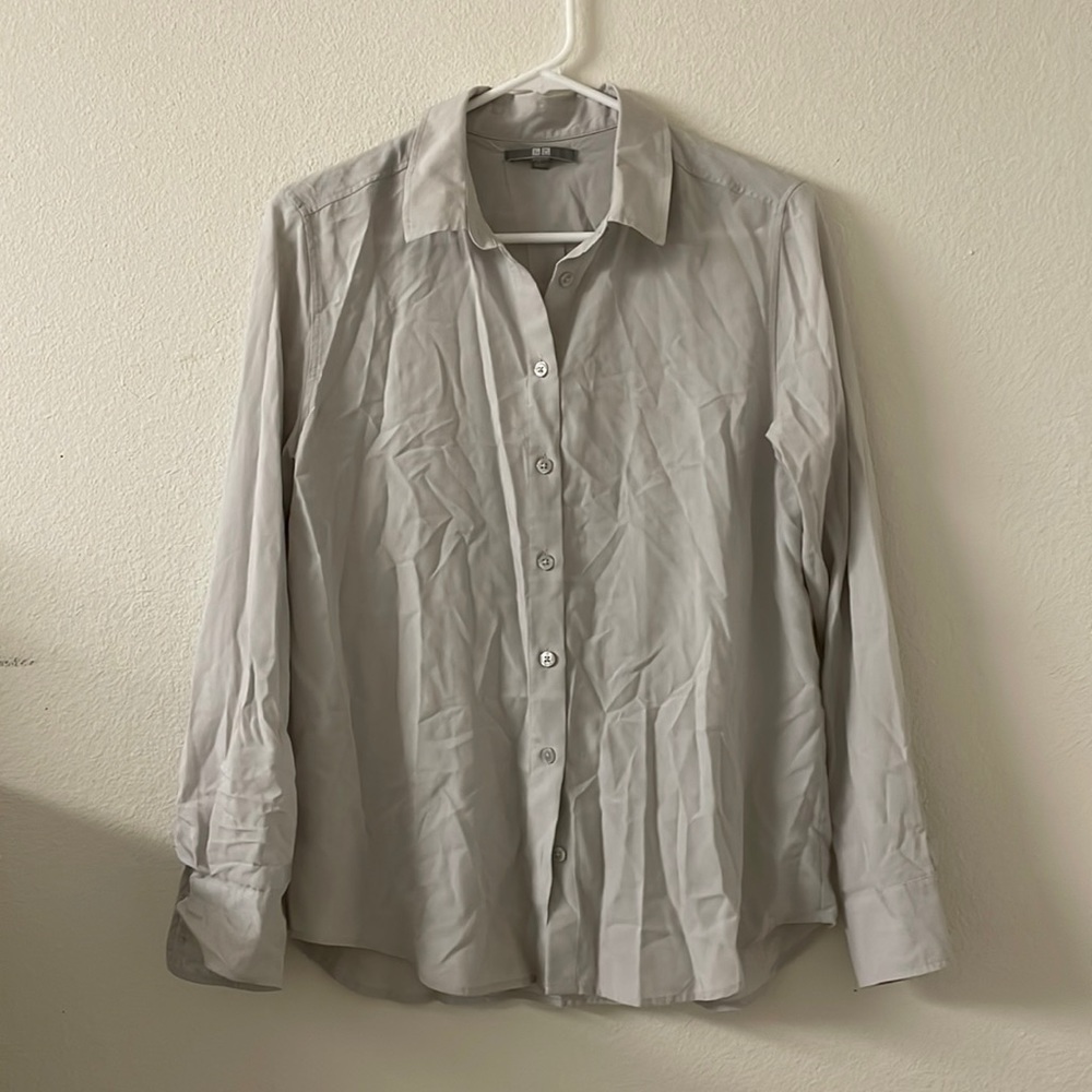 Light gray button up uniqlo size large